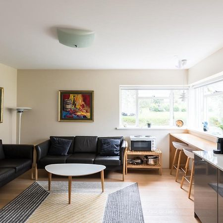Guesthouse Akureyri - Apartments Near Down Town Екстер'єр фото