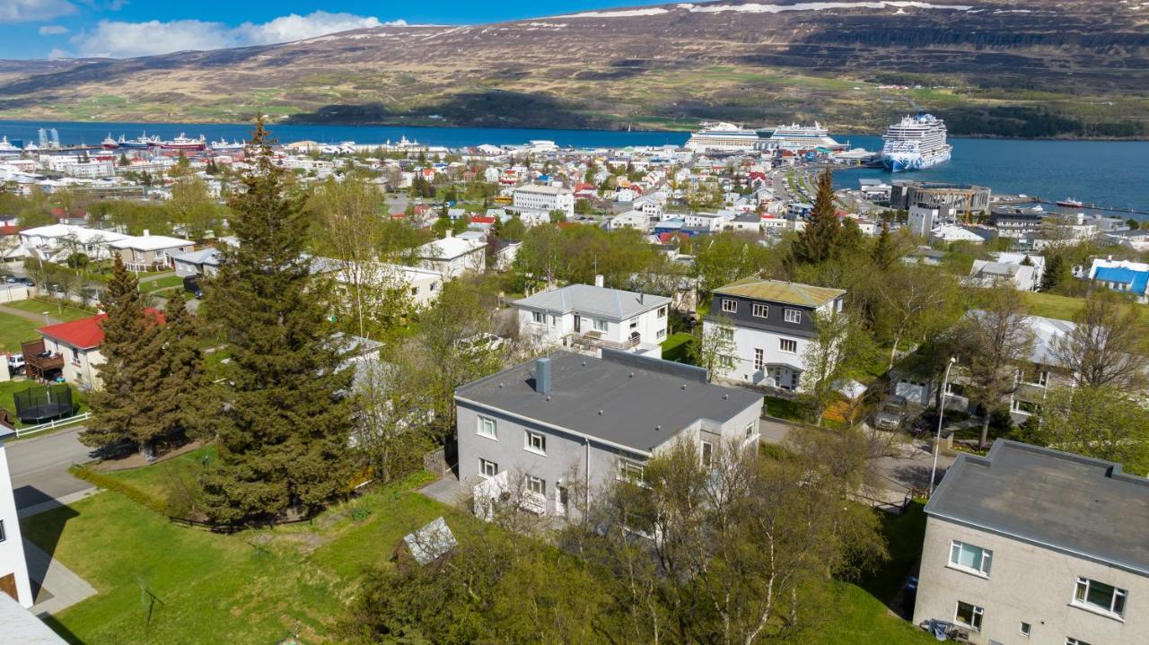 Guesthouse Akureyri - Apartments Near Down Town Екстер'єр фото