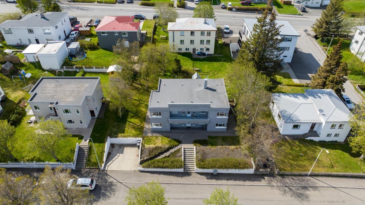 Guesthouse Akureyri - Apartments Near Down Town Екстер'єр фото